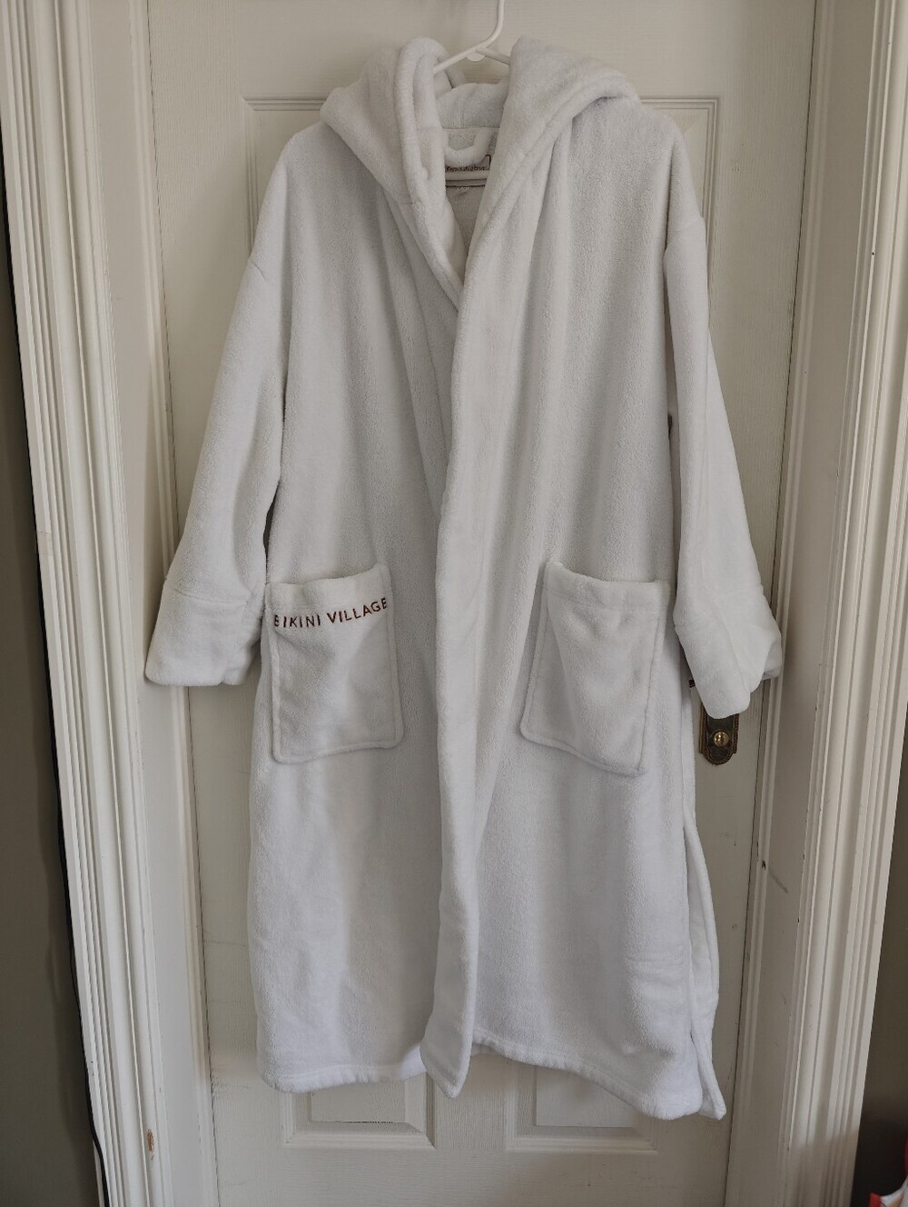 BIKINI VILLAGE #Mybikinistory Hooded Plush White robe